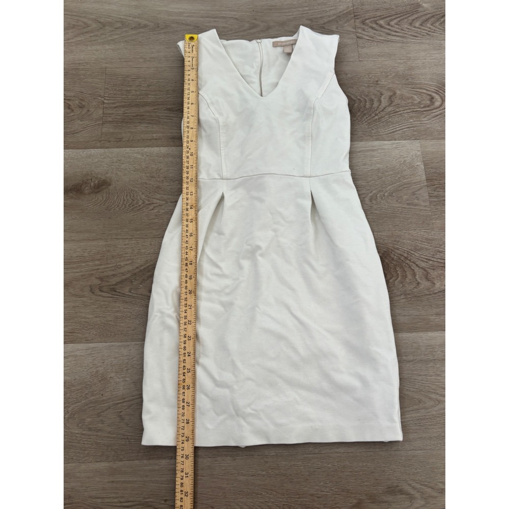 Banana Republic Petite 00 White V-Neck Sleeveless Sheath Dress Professional